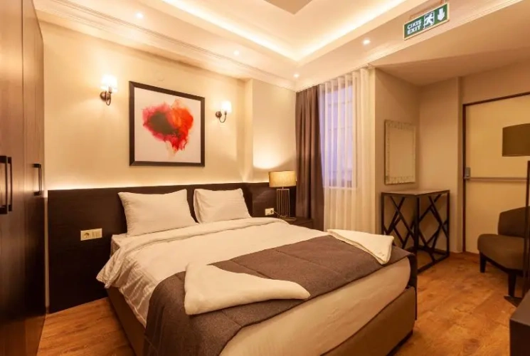 Deluxe Suite