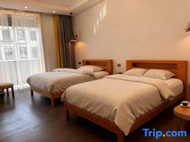 2 Bedrooms Family Suite with balcony