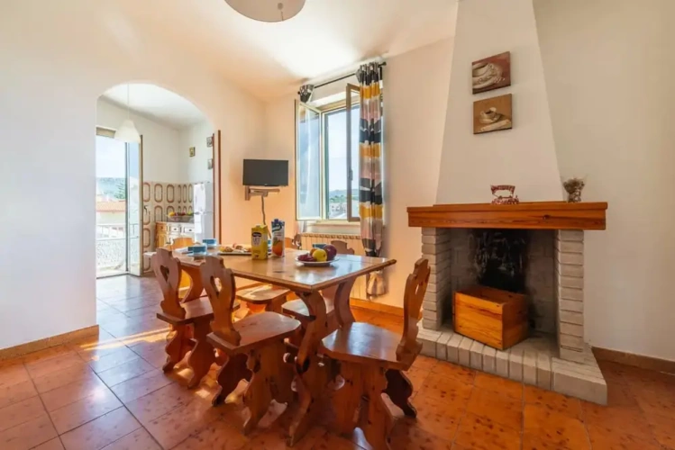 3 Bedrooms Apartment with balcony