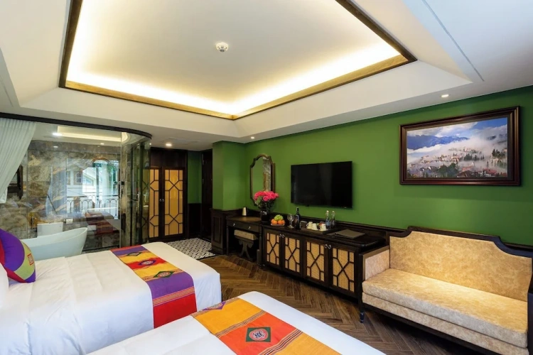 Superior Triple room