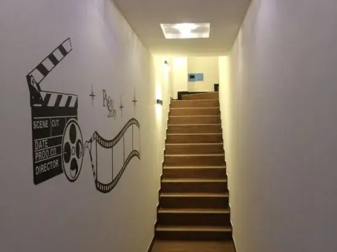 Quxian Yifang Time Couple Theme Hotel