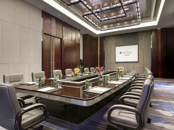 Pullman Yantai Center