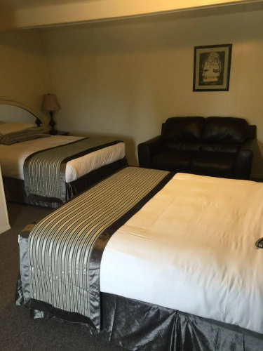 Voyageur Motor Inn