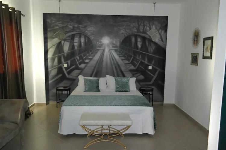 2 Bedrooms Palace Apartment