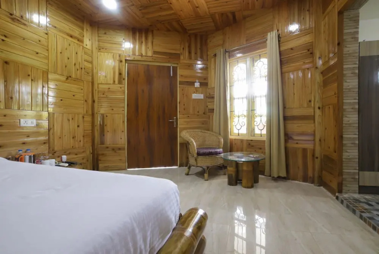 Resort Trimurti