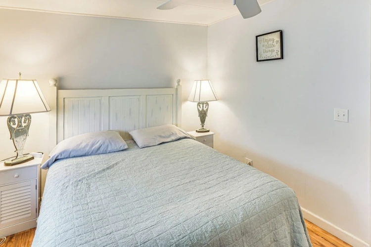 2 Bedrooms Cottage