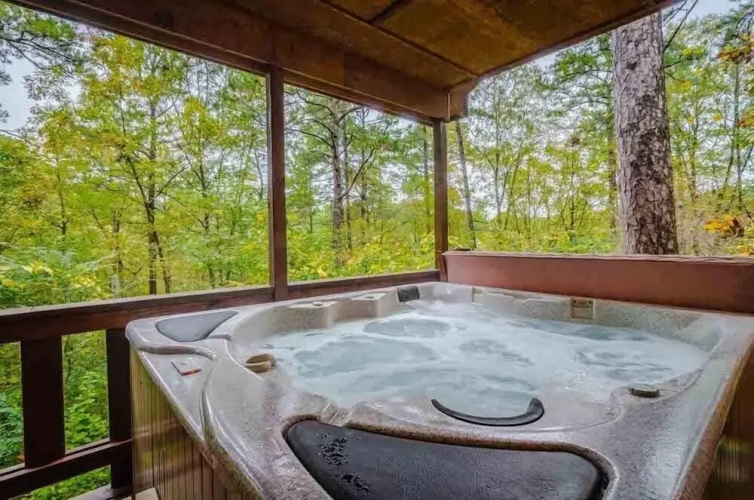 Crooked Pine Cabin With Swing and Hot Tub on the Deck by Redawning