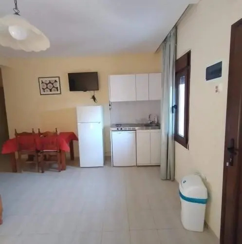 Ta Kalamakia Apartments