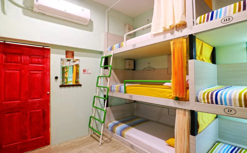 Mel's Dorm