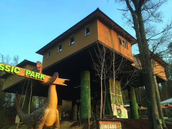 Baumhotel Styrassic Park