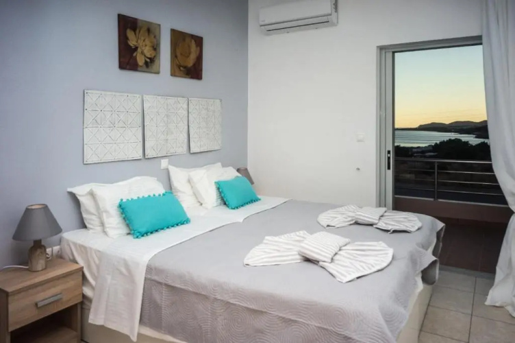 180 Degree Sea View Apartment