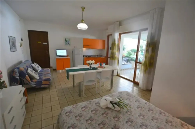 Great Studio With Huge Terrace in a Residence With Common Pool in Lignanoriviera