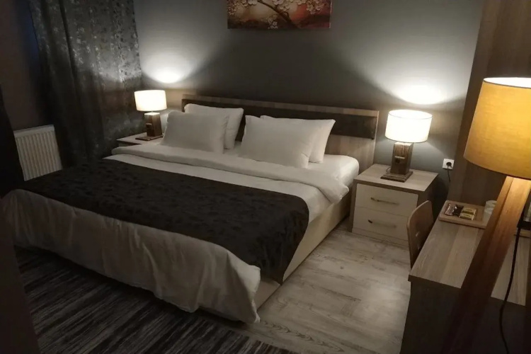Staron Otel
