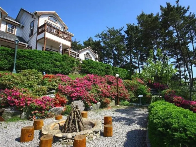 Ppeuti Maejong Pension