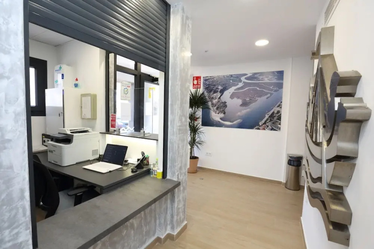 Hostal Palmones