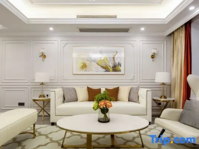 4 Bedrooms Premium Suite with river view