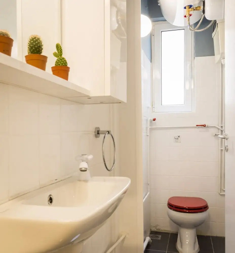 Exceptionally located apartment in Plaka