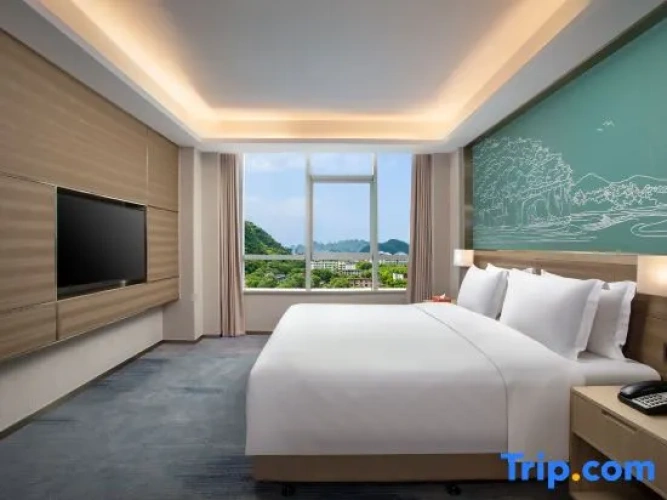 Executive Suite with mountain view