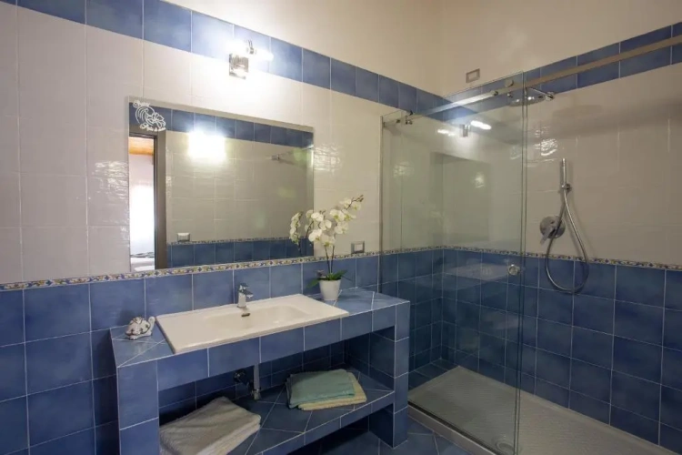 Standard Quadruple room with sea view