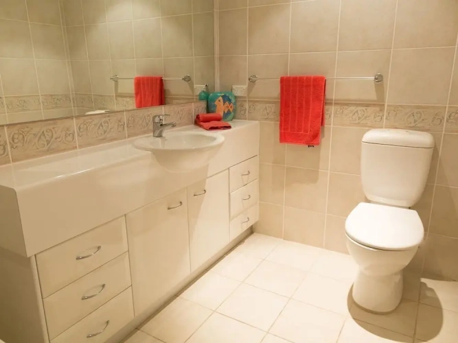3 Bedrooms Apartment