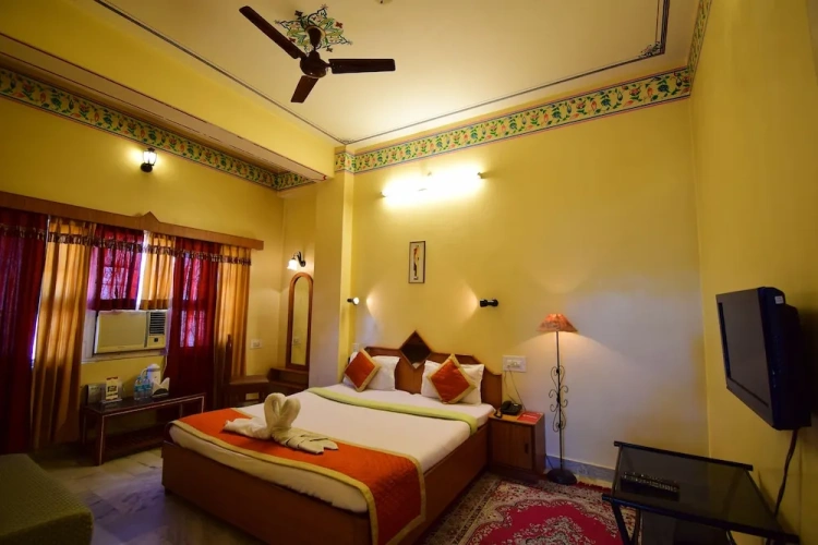 Royal room
