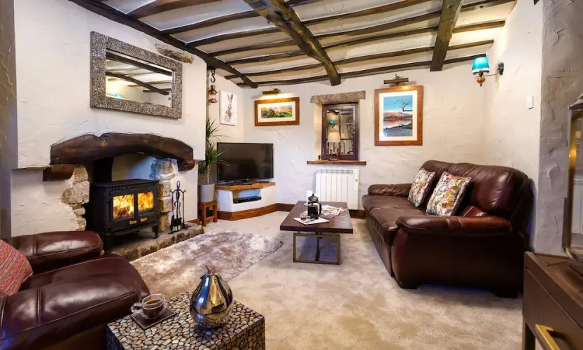 Tipsy Gin Cottage