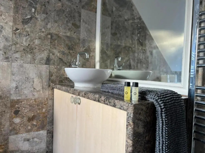 The Fulbridge by Incredible Stay