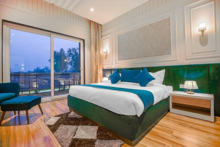 Deluxe Double room with balcony