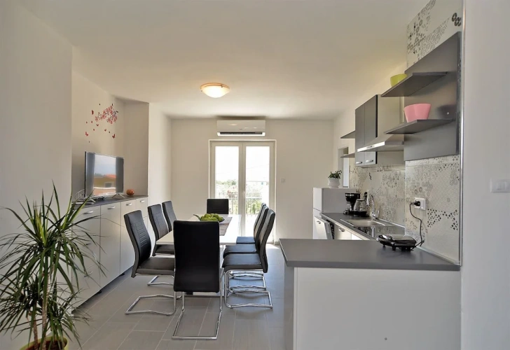3 Bedrooms Standard Apartment with balcony