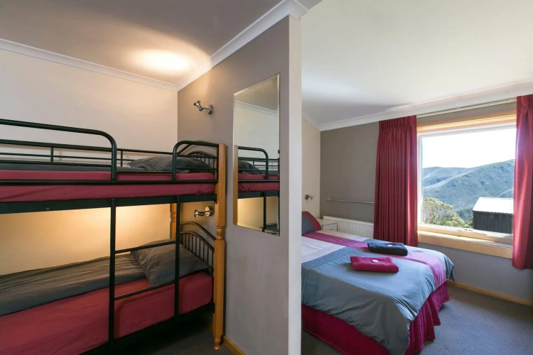 Cooroona Alpine Lodge