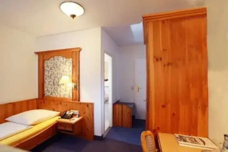 Hotel Garni Goldener Hirsch