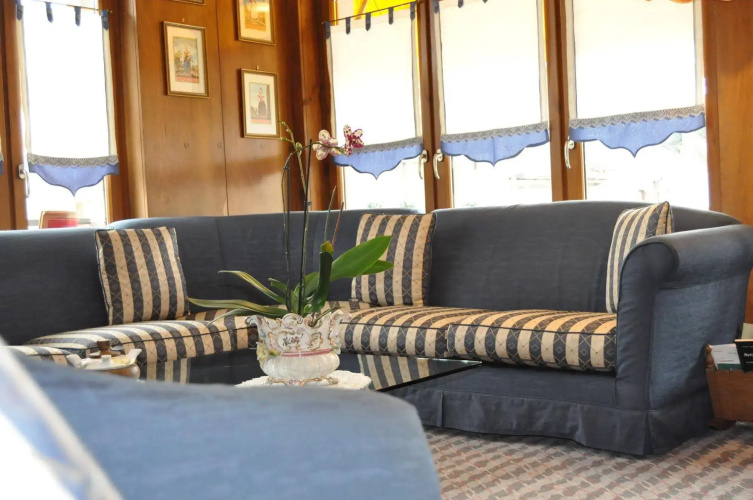 Hotel Elena