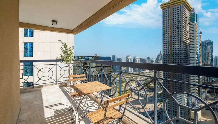 LUX The Al Seef Marina Suite 2