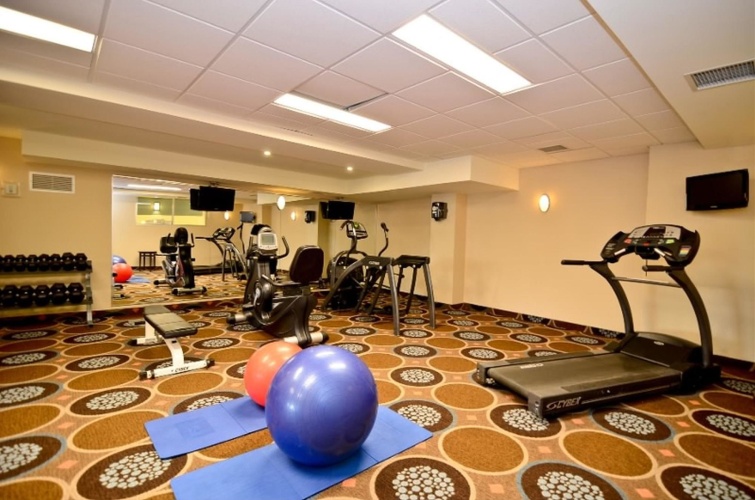 Best Western Plus Chocolate Lake Hotel photo 30