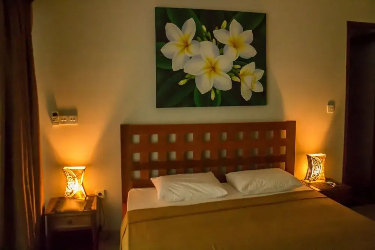 Sunrise Hotel