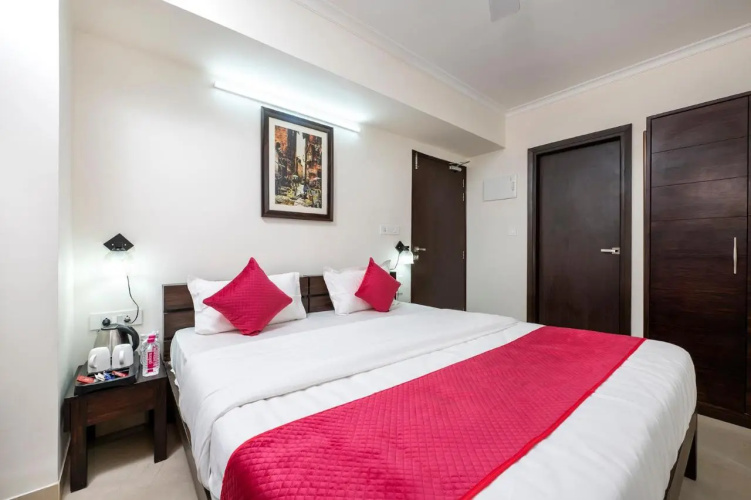 Palm Stay - Studios & Rooms