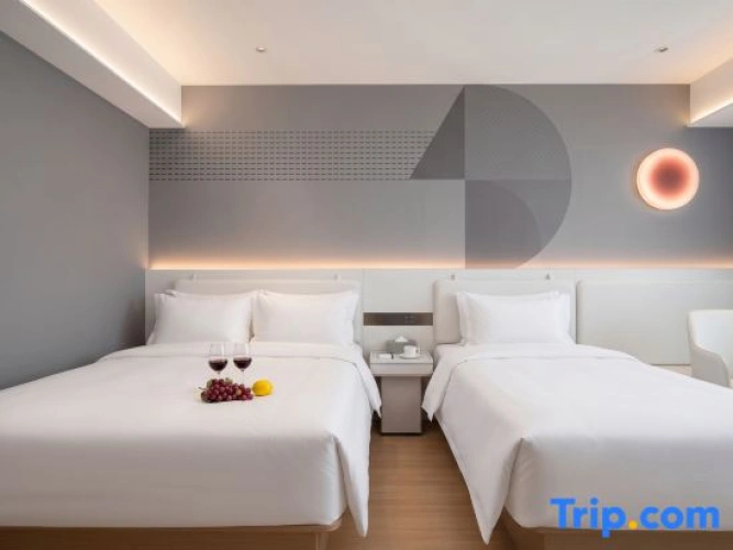 Standard Twin Family room