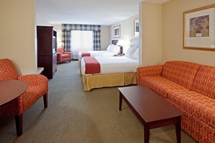 Quadruple Suite