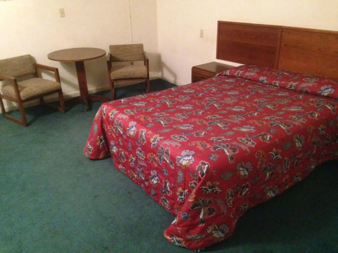 Sawmill Lodges Motel