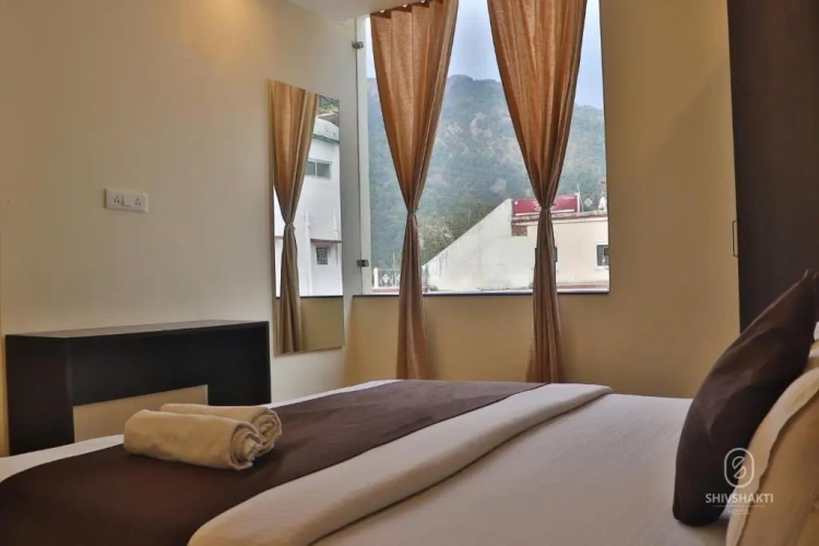 Deluxe Double room with view