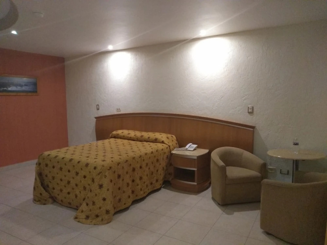 Hotel Jimenez Plaza