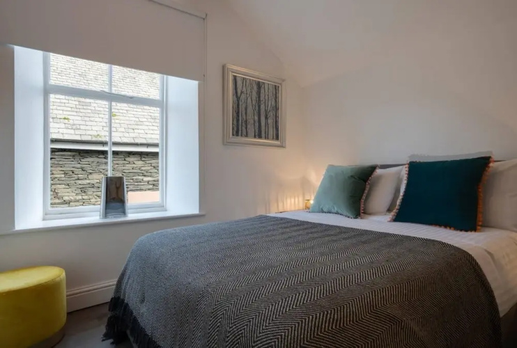 3 Bedroom - 2BR - Apartment - Central Windermere