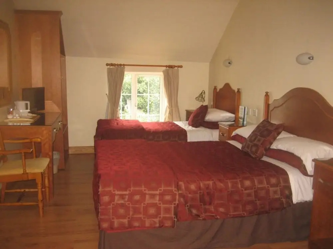 Ashleigh House