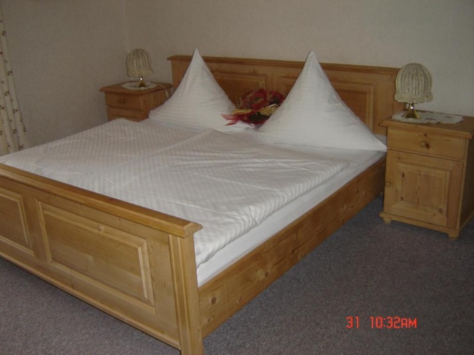 4 Bedrooms Apartment