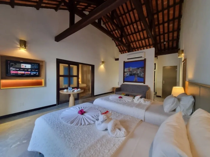 2 Bedrooms Standard Family room