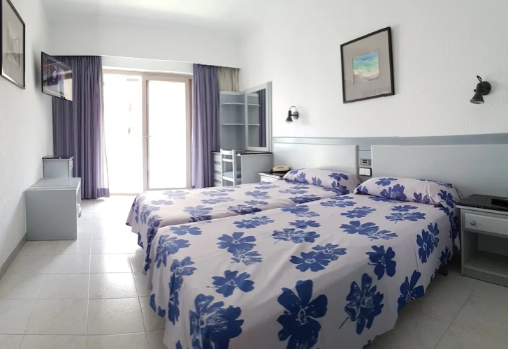 Standard Double room with balcony