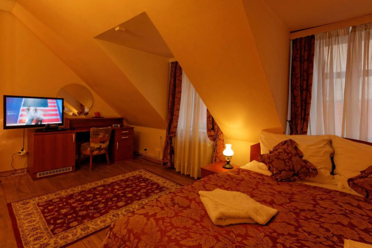 Enjoy Inn