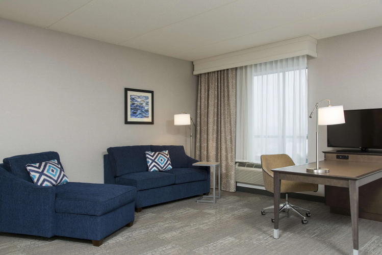 Hampton Inn & Suites Grand Rapids Downtown