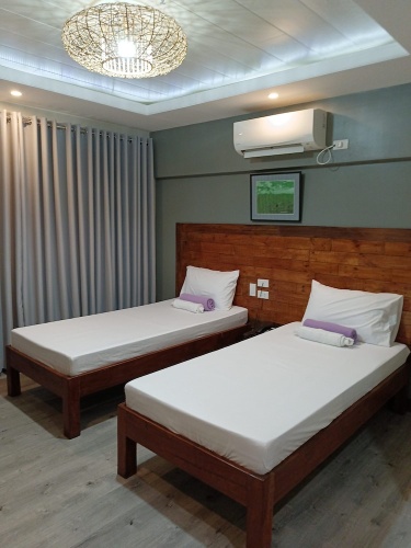 Standard Twin room with mountain view