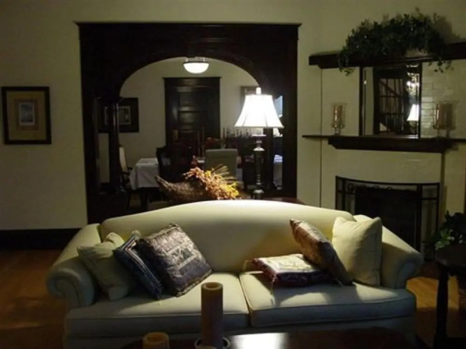 The McFarland Inn